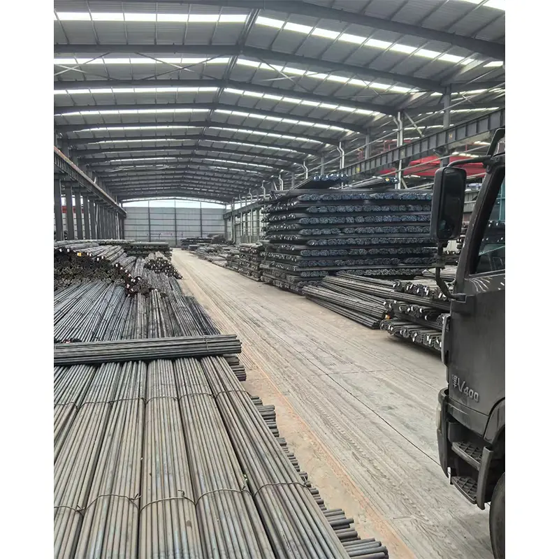 Black Round Steel Bar